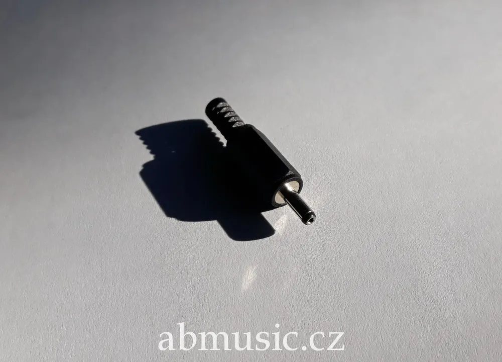 Napájecí konektor 3,5 x 1,35 mm