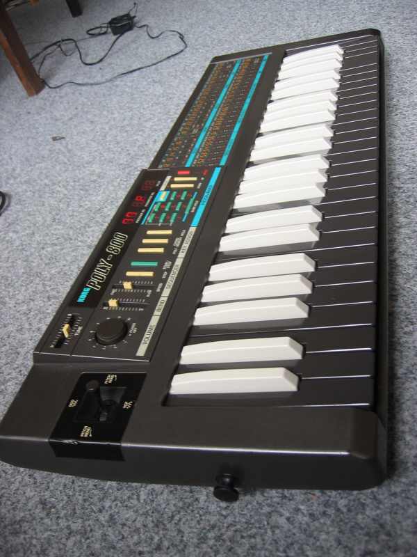 KORG POLY 800 - Legendární analogový syntezátor -REVERZNÍ !!!