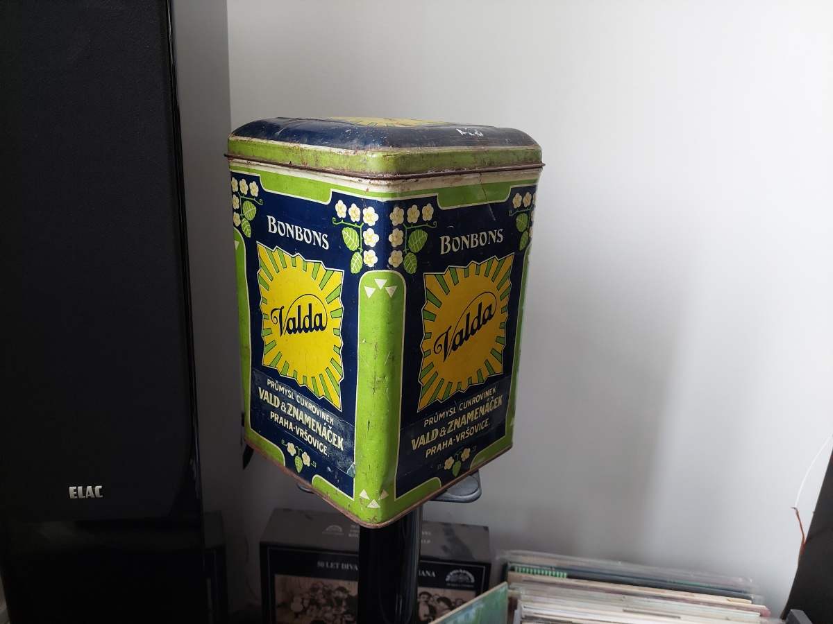 Plechovka VALDA - Vald & Znamenáček