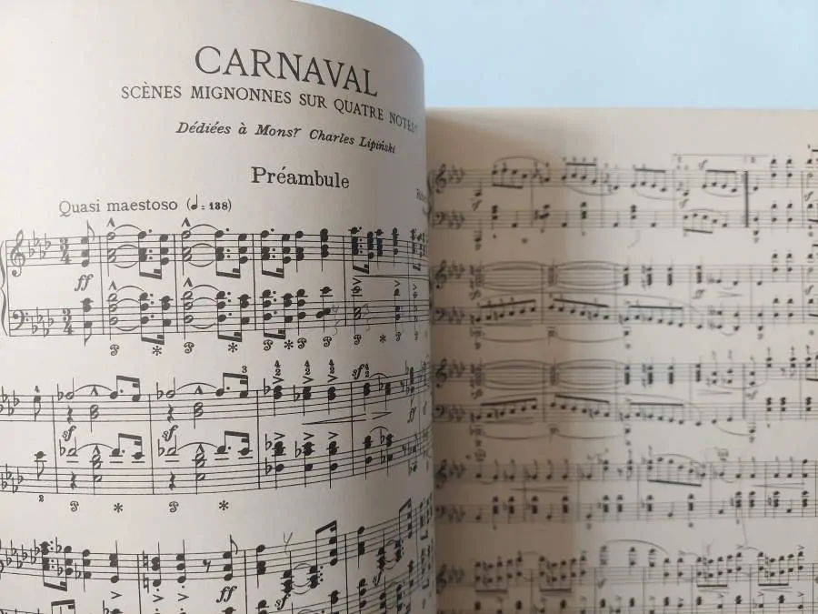 Robert Schumann - Carnaval op. 9