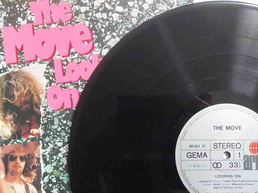 LP The Move - Looking On