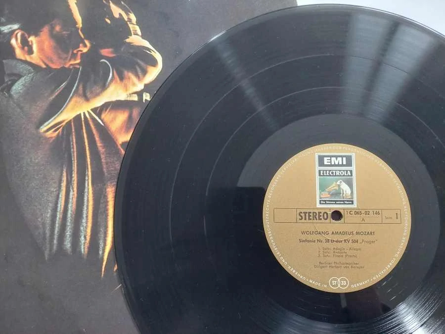 LP Mozart Sinfonie nr. 38 Prager and Sinfonie nr. 39 - Herbert von Karajan 1C 065-02 146