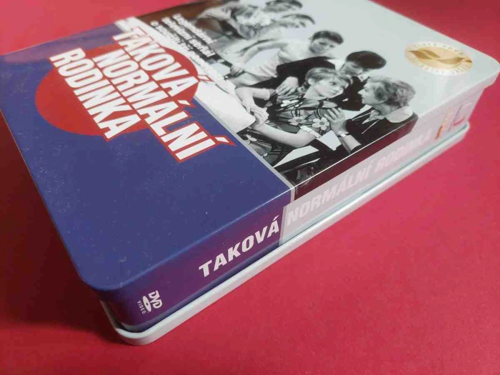 DVD Taková normální rodinka plechový box