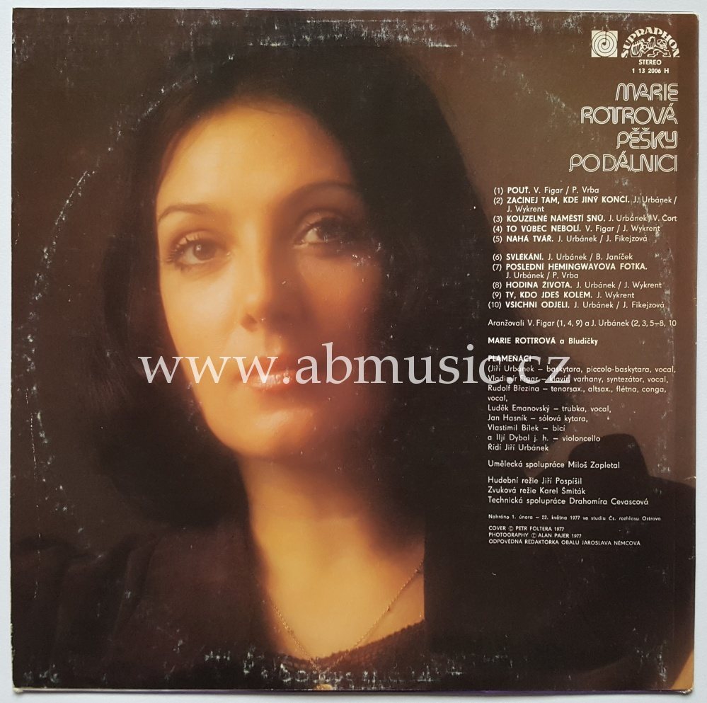 LP Marie Rottrová - Pěšky po dálnici