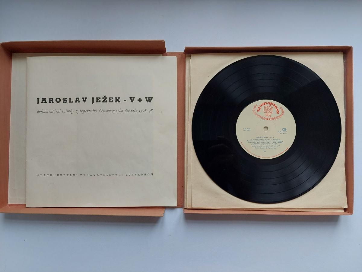LP V+W Jaroslav Ježek dokumentární snímky z repertoáru Osvobozeného divadla 1928-38