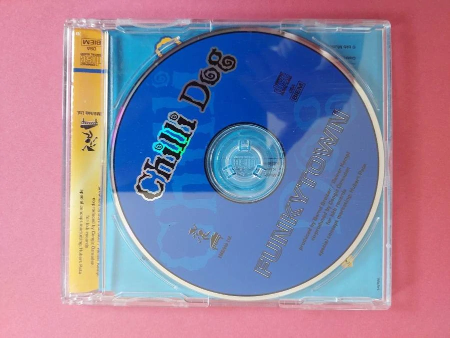 CD Chilli Dog - Funkytown Singl