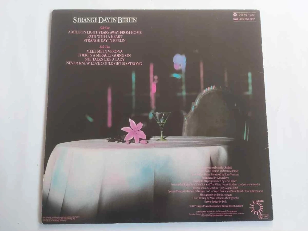 LP Sally Oldfield - Strange Day In Brerlin