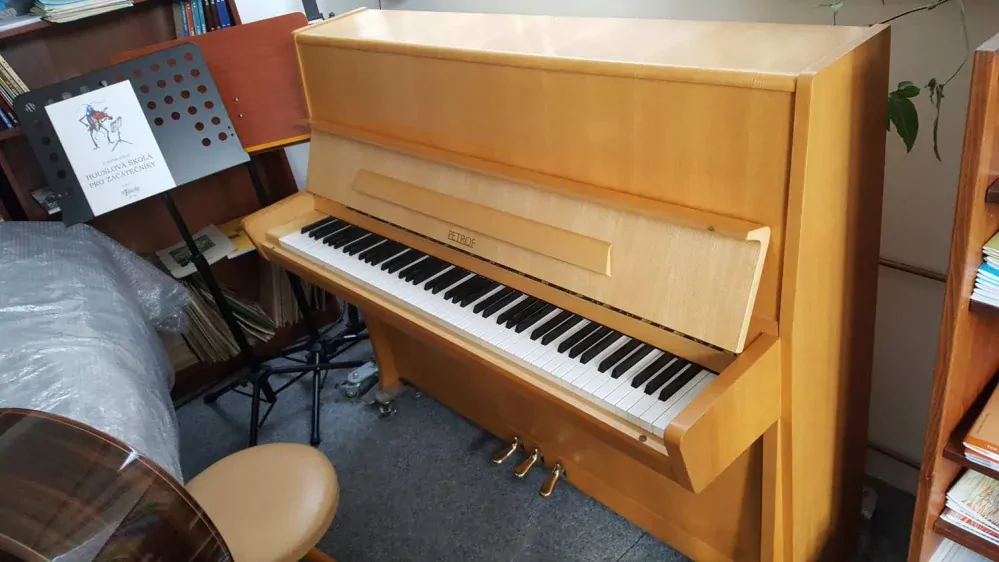 Pianino PETROF 1986