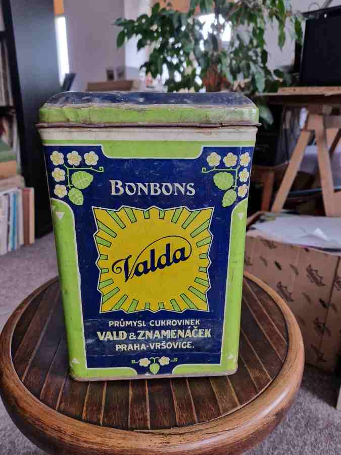 Plechovka VALDA - Vald & Znamenáček