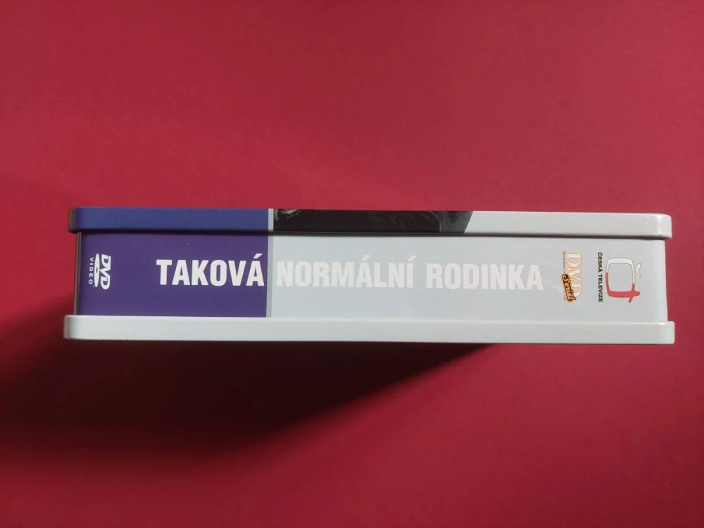 DVD Taková normální rodinka plechový box