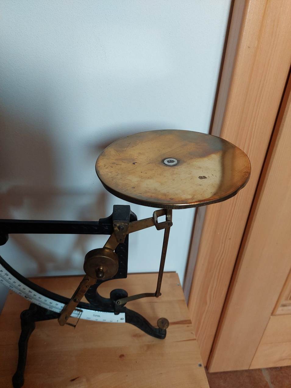 Váha na dopisy 1 kg SCALE