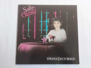 LP Sally Oldfield - Strange Day In Brerlin
